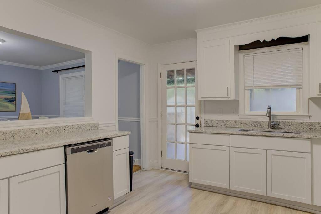 Charming Home Near Folly & Downtown 찰스턴 외부 사진