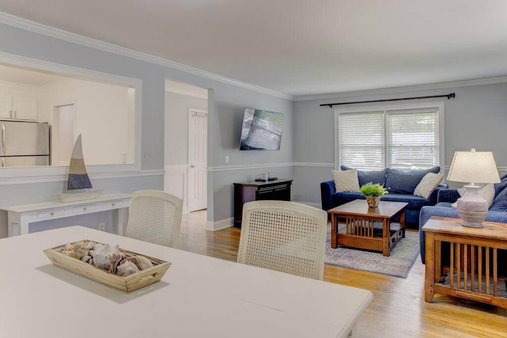 Charming Home Near Folly & Downtown 찰스턴 외부 사진