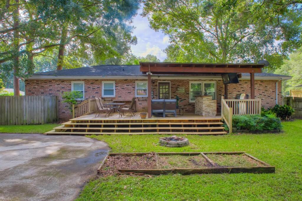 Charming Home Near Folly & Downtown 찰스턴 외부 사진