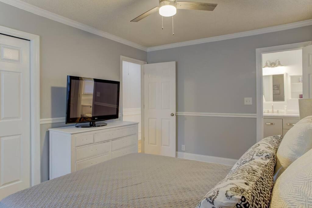Charming Home Near Folly & Downtown 찰스턴 외부 사진